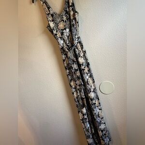 J. Jill~Neutral Tropical Floral~Maxi Romper~V-Neck~Sleeveless~Waist Tie~Size M